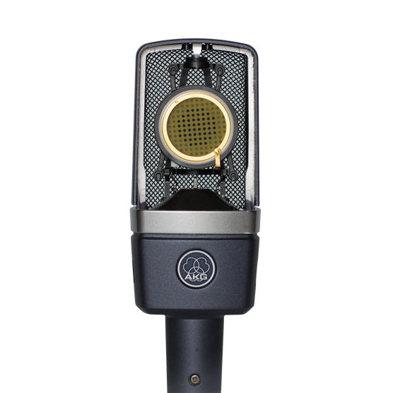 C214 - Black - Professional 
large-diaphragm 
condenser microphone - Detailshot 2
